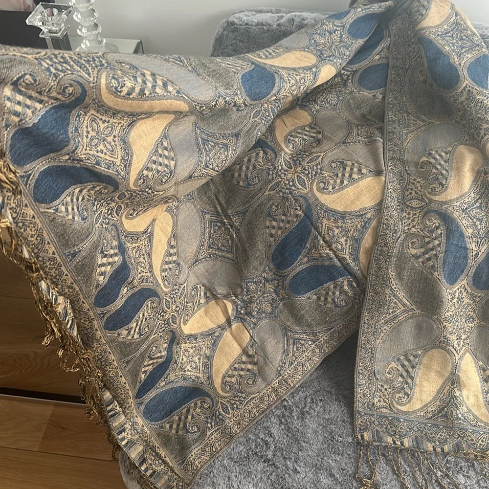 Oversized paisley scarf
